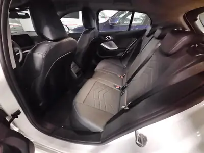BMW 116 Steptronic — Compacte élégante, automatique fluide et kilométrage faible — Thumbnail 9