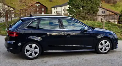 Audi S3 Sportback 2.0 TFSI — Compacte sportive quattro, 301 ch sans accident — fianco