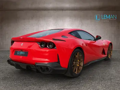 Ferrari 812 Superfast — Chef-d'œuvre V12 de 796 ch, première main, kilométrage exceptionnel — intérieur