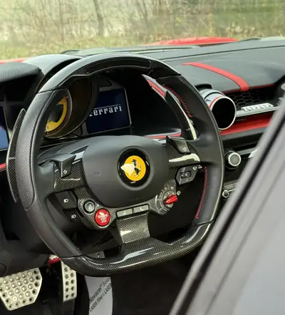 Ferrari 812 Superfast — Chef-d'œuvre V12 de 796 ch, première main, kilométrage exceptionnel — Miniature 13