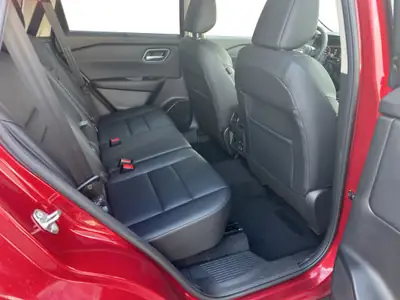 Nissan X-Trail 1.5e-Power 4WD — SUV hybride compact, quasi neuf avec 10 km — Miniature 7