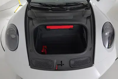 Porsche 911 S/T Heritage 2025 — Chef-d'œuvre limité, 525 ch et boîte manuelle — Miniature 21
