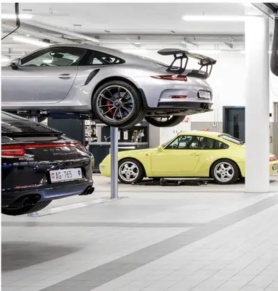Porsche 911 S/T Heritage 2025 — Chef-d'œuvre limité, 525 ch et boîte manuelle — Miniature 27