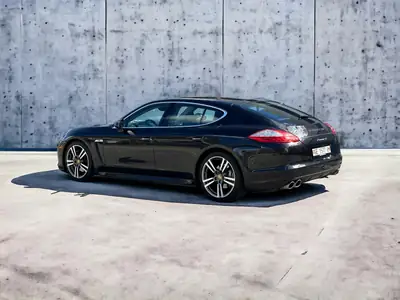 Porsche Panamera 4S 4.8 PDK — Gran turismo sportif, 52 000 km seulement — côté