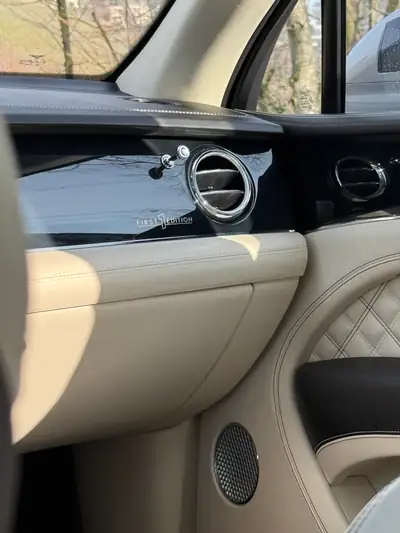 Bentley Bentayga V8 First Edition — SUV de prestige, 39 500 km, garantie BENTLEY 2028 — Miniature 15