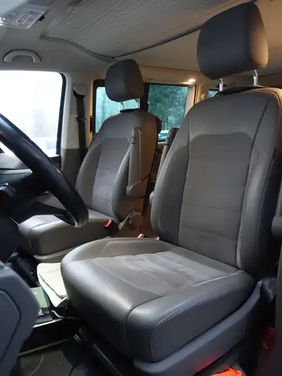 VW T6.1 California Ocean Edition 4Motion — Camping-car premium diesel, équipé solaire et tout confort — Thumbnail 14