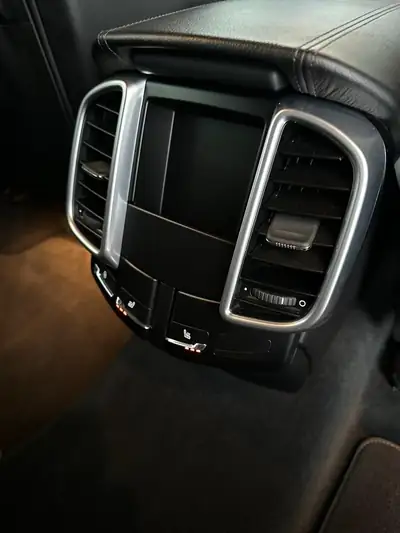 Porsche Cayenne S V8 Platinum Edition — SUV prestige 385 ch, sans sinistre — Miniatur 15