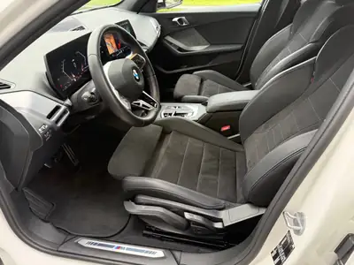 BMW 120 M Sport Steptronic — Berline dynamique, faible kilométrage, garantie 10 ans — Miniatur 13