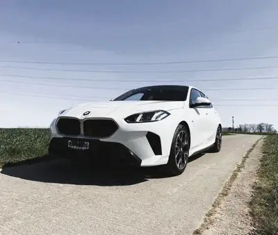 BMW 120 M Sport Steptronic — Berline dynamique, faible kilométrage, garantie 10 ans — Miniatur 19