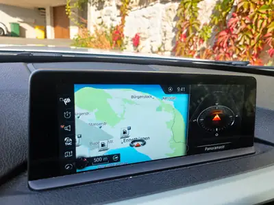 BMW 430i Cabriolet xDrive M Sport — Décapotable sportive, toit ouvert, Alpine blanc — Miniatur 8