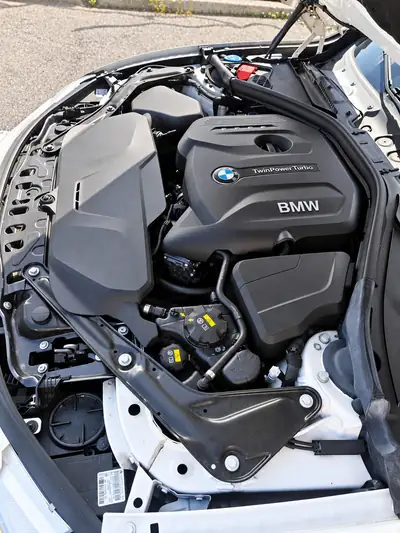 BMW 430i Cabriolet xDrive M Sport — Décapotable sportive, toit ouvert, Alpine blanc — Miniatur 14