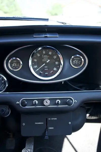MINI Cooper Innocenti Mk 1 1968 — Légende britannique authentique, statut vétéran — Miniatura 7