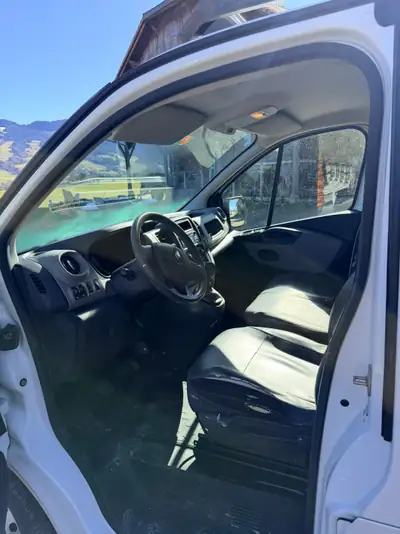 Renault Trafic 1.6 dCi 95 — Utilitaire fiable, 119 000 km, sans sinistre — cruscotto