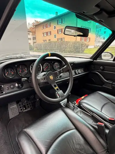 Porsche 911 993 Carrera C2 — Icône des années 90, restauration complète 2021 — Innenraum