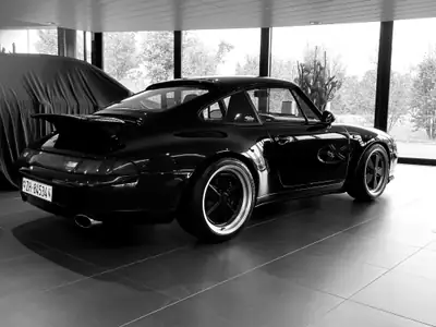 Porsche 911 993 Carrera C2 — Icône des années 90, restauration complète 2021 — Miniatur 16