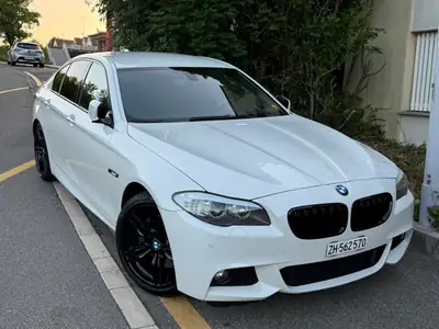 BMW 525d xDrive — Diesel puissant, M-Sportpaket d'usine, frais révisé septembre 2026 — Miniature 15