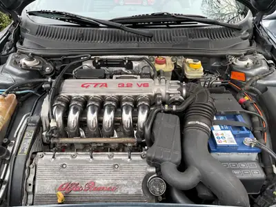 Alfa Romeo 156 3.2 V6 GTA — Berline sportive mythique, 250 ch purs — Miniature 9