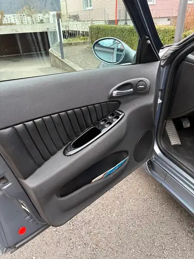 Alfa Romeo 156 3.2 V6 GTA — Berline sportive mythique, 250 ch purs — Miniature 12