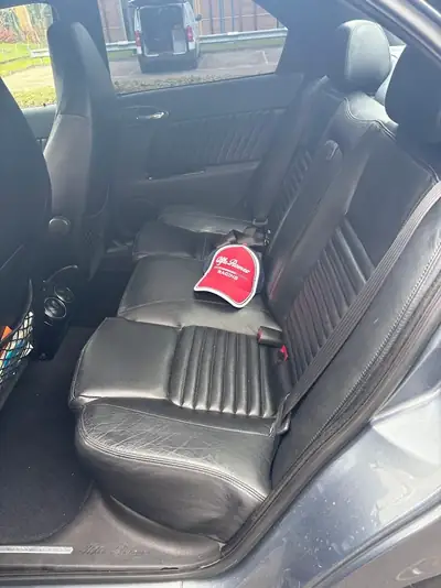 Alfa Romeo 156 3.2 V6 GTA — Berline sportive mythique, 250 ch purs — Miniature 11