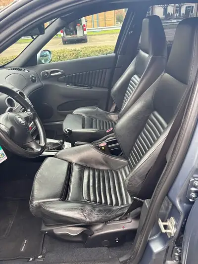 Alfa Romeo 156 3.2 V6 GTA — Berline sportive mythique, 250 ch purs — Miniature 10