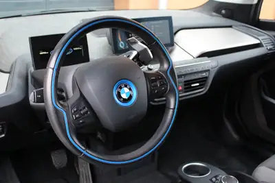 BMW i3 (60Ah) Range Extender — Hybride essence-électrique, 8 roues, expertise BMW — Miniature 8