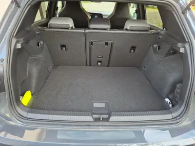 VW Golf 1.5 eTSI mHEV R-Line — Hybride léger, consommation réduite, 112'300 km — detail
