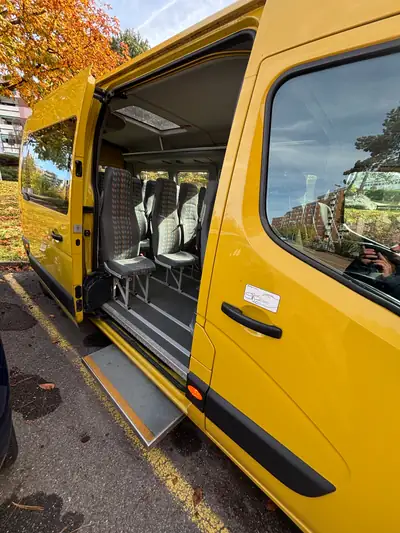 Opel Movano Minibus 22 Places — Transport collectif fiable, moteur diesel robuste — vista posteriore