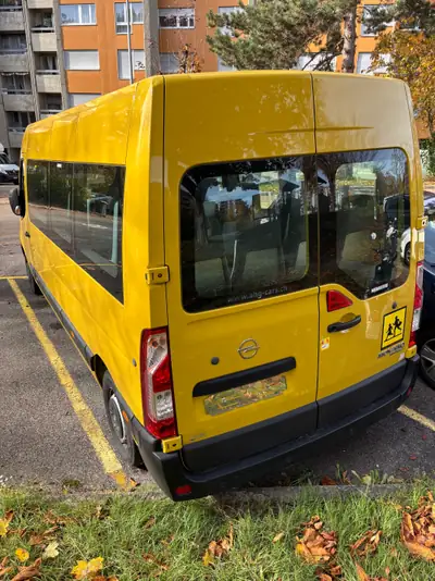 Opel Movano Minibus 22 Places — Transport collectif fiable, moteur diesel robuste — fianco