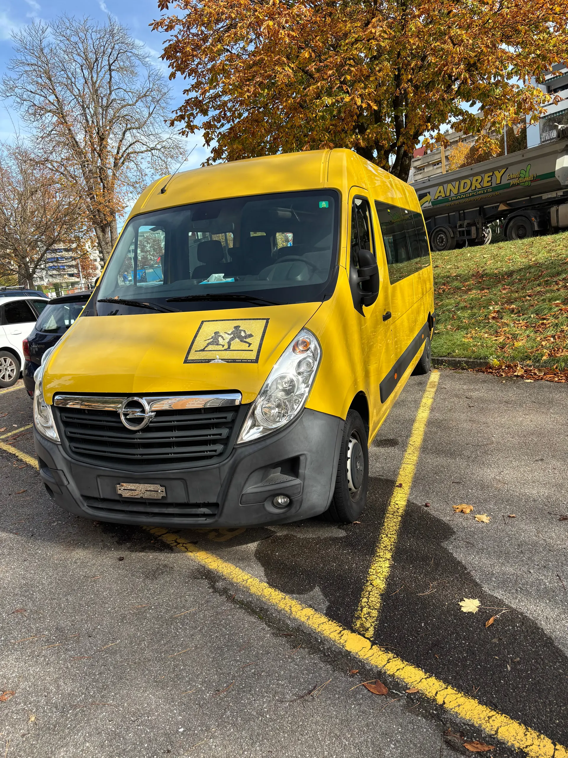 Opel Movano Minibus 22 Places — Transport collectif fiable, moteur diesel robuste