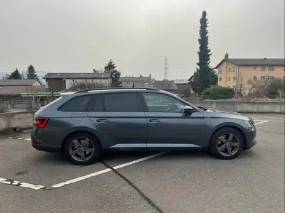 Skoda Superb Combi 2.0 TSI Sport Line — Break spacieux 280 ch, 4x4 intégral — tableau de bord
