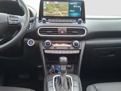Hyundai Kona 1.6 GDi HEV Vertex — Hybride économe avec panoramique et Head-Up Display — Miniatura 13