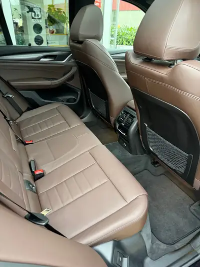 BMW X3 xDrive 30e M Sport - Hybride Rechargeable Performant et Écologique — dashboard