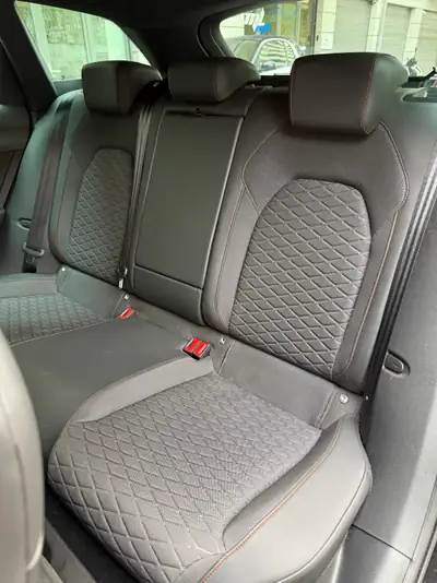 SEAT Leon ST 1.4 eHybrid pHEV — Break hybride rechargeable, 32 000 km, première main — Miniature 13