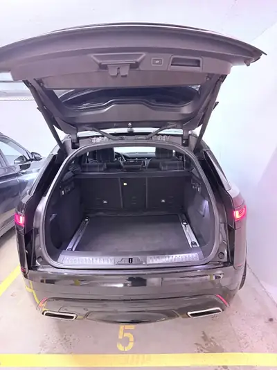 Land Rover Range Rover Velar R-Dynamic D300 — Diesel performant, entretien complet, état impeccable — Miniature 25