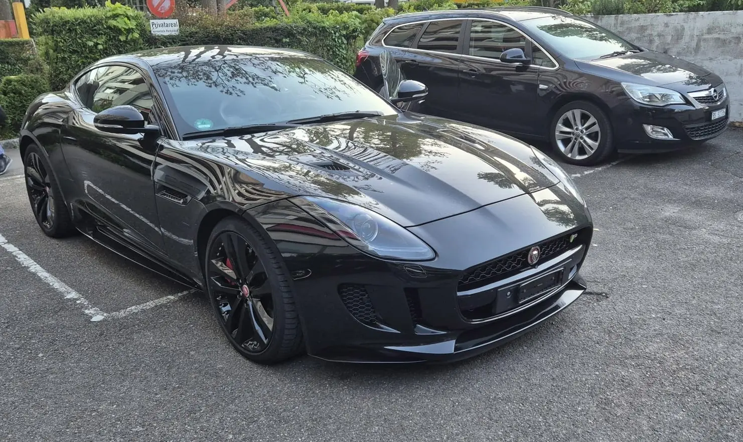 Jaguar F-Type Coupé R 5.0 V8 S/C AWD — Superbe coupé sportif 551 ch, 69'000 km