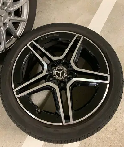 Mercedes-Benz A 180 AMG Line — Berline compacte premium, 64 000 km seulement — détail