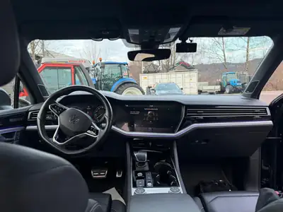 Volkswagen Touareg 3.0 TSI eHybrid R — SUV premium hybride rechargeable, 109'000 km — detail