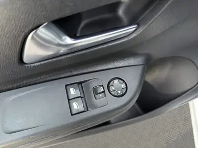 Opel Corsa 1.2 TP GS Line — Citadine automatique sans accident, caméra 360° — Thumbnail 20