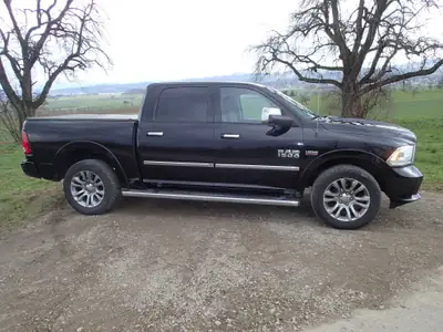 Dodge Ram 1500 Crew Cab 5.7 Hemi Limited — Le pickup American Legend, 151'000 km — Innenraum