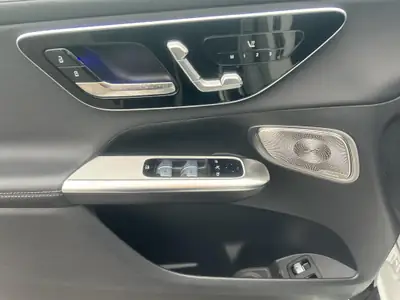 Mercedes-Benz GLC 300 e AMG Line — Coupé hybride rechargeable performant, 19 500 km — Miniatur 15