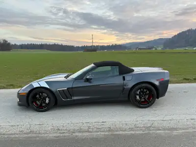 Chevrolet Corvette Grand Sport 2011 — Cabriolet légendaire, 437 ch et faible kilométrage — Seitenansicht