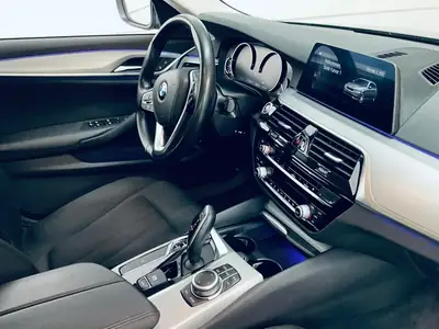 BMW 520d xDrive Touring — Break diesel hybride, 205000 km, état impeccable — Miniature 7