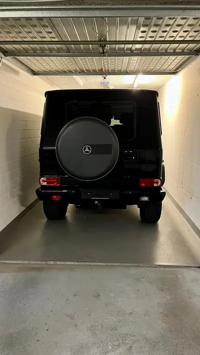 Mercedes-Benz G 500 — Le SUV légendaire avec 422 ch, entretien neuf et faible kilométrage — exterior view