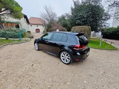 VW Golf GTI Edition 35 2012 — 235 CV DSG, série limitée, état impeccable — Detail