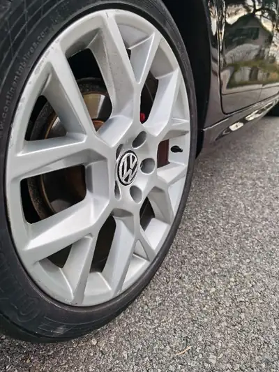 VW Golf GTI Edition 35 2012 — 235 CV DSG, série limitée, état impeccable — Miniatur 15