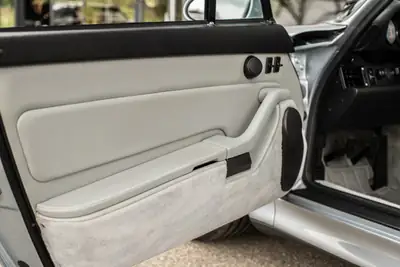 Porsche 911 Carrera 4S 1995 — Coupé sportif iconique, première main avec historique complet — Miniatura 15