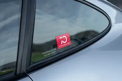 Porsche 911 Carrera 4S 1995 — Coupé sportif iconique, première main avec historique complet — Miniatura 16