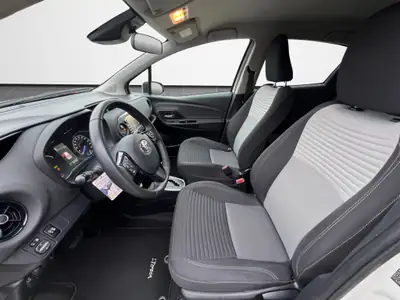 Toyota Yaris 1.5 Hybrid Trend — Citadine écologique, 43'000 km seulement — Miniature 9