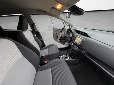 Toyota Yaris 1.5 Hybrid Trend — Citadine écologique, 43'000 km seulement — Miniature 13