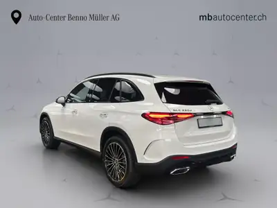 Mercedes-Benz GLC 220 d AMG Line 4matic — SUV diesel hybride, 15 km seulement — intérieur